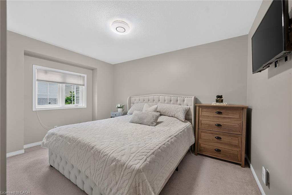 17-1328 Upper Sherman Avenue Property Photo 30