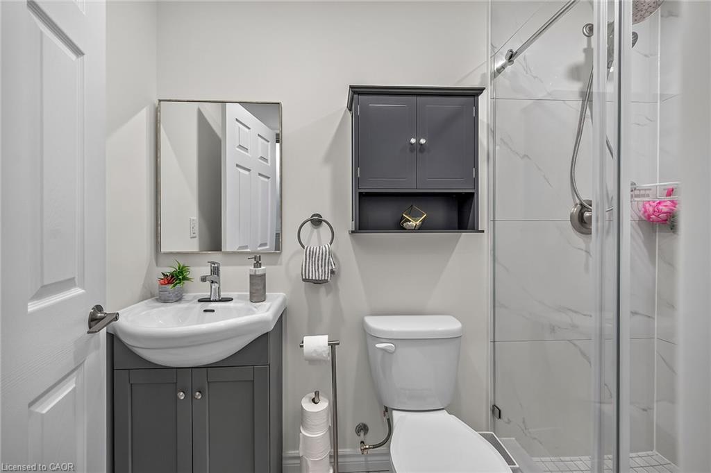 17-1328 Upper Sherman Avenue Property Photo 43