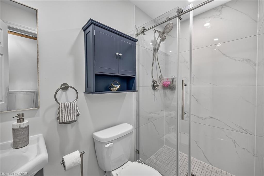 17-1328 Upper Sherman Avenue Property Photo 44