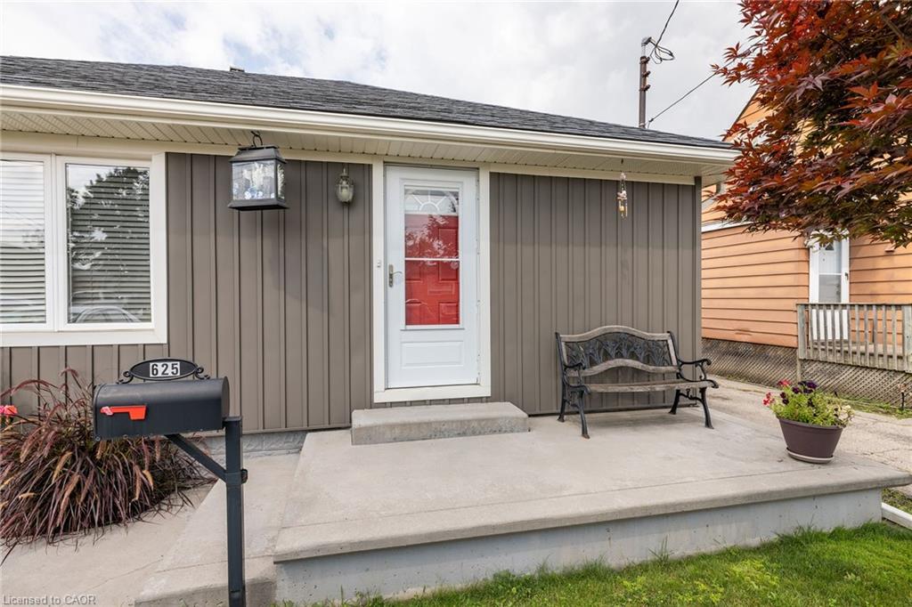 625 Tate Avenue Property Photo 2