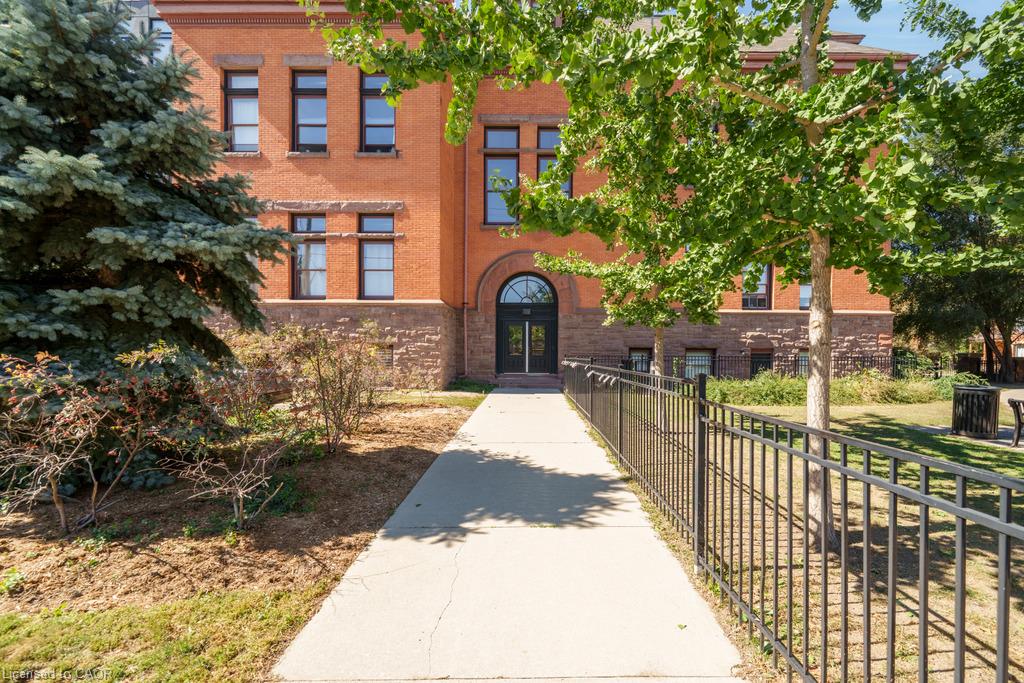 103-200 Stinson Street Property Photo 47
