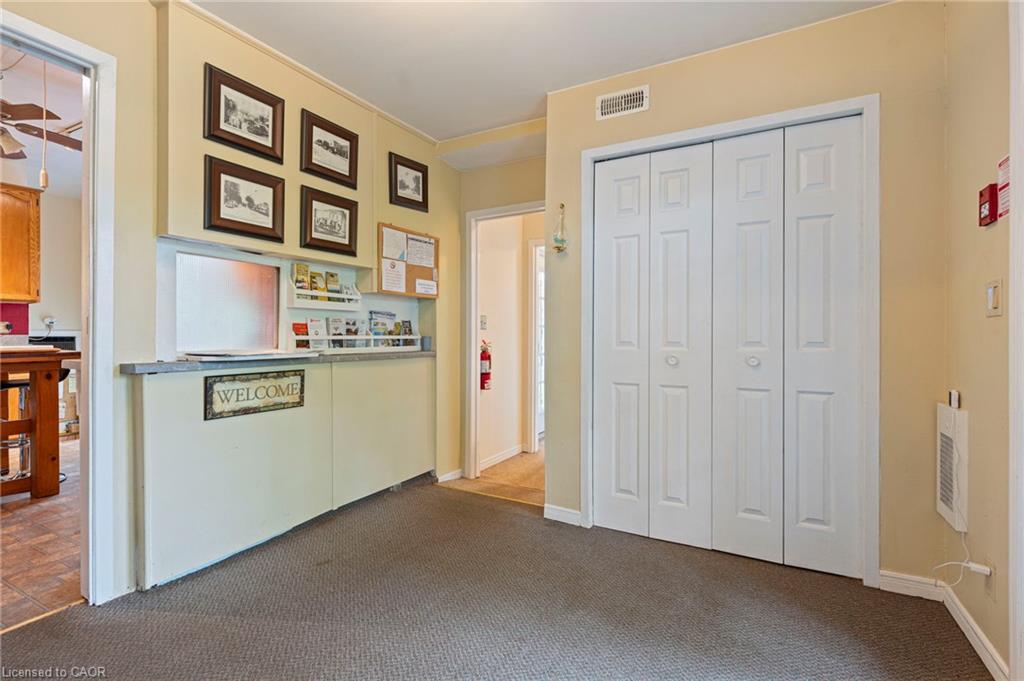 1040 Bay Street Property Photo 9
