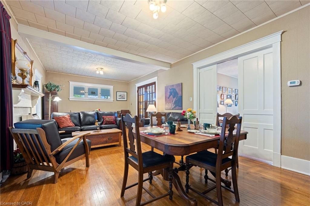 1040 Bay Street Property Photo 13