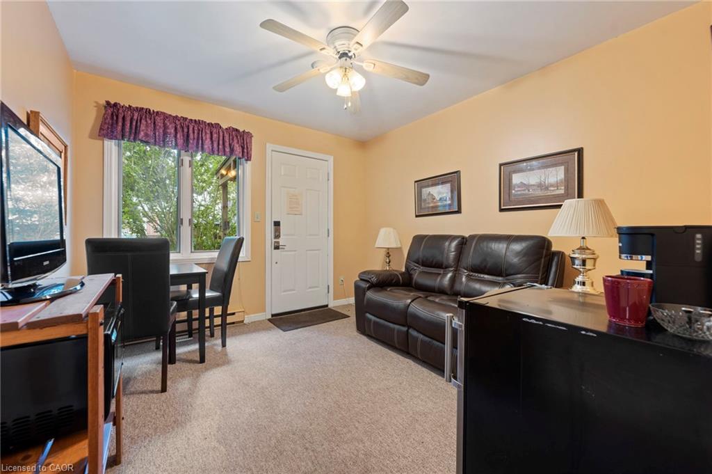 1040 Bay Street Property Photo 29