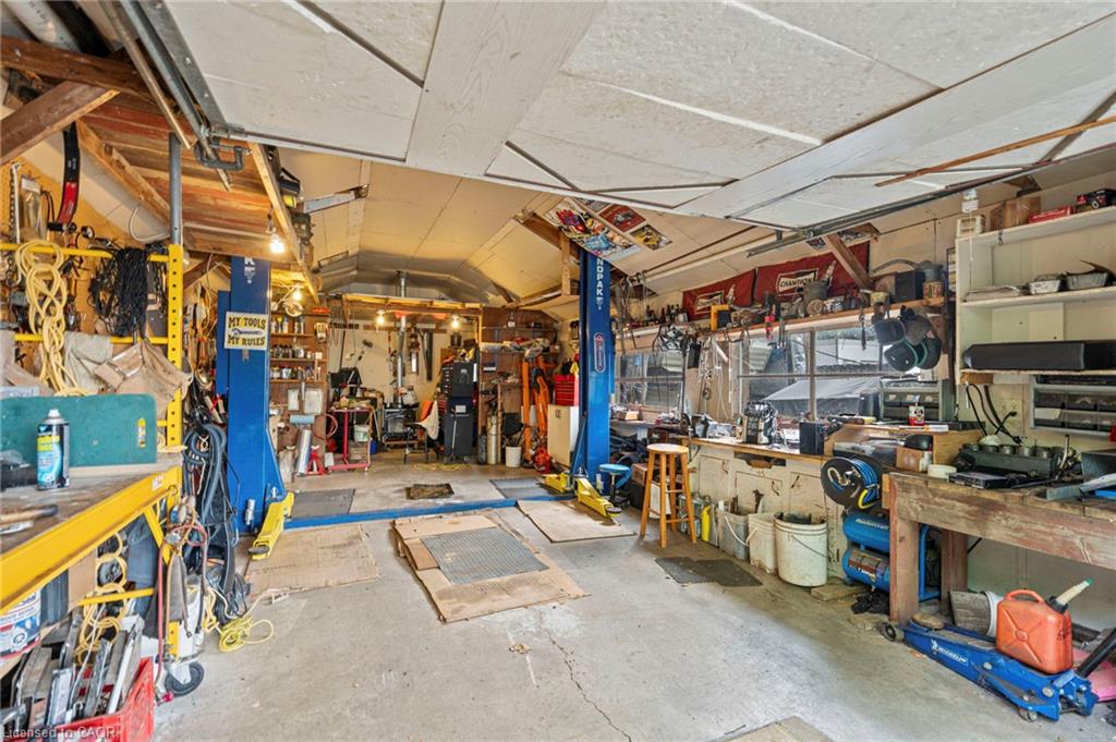 1040 Bay Street Property Photo 46