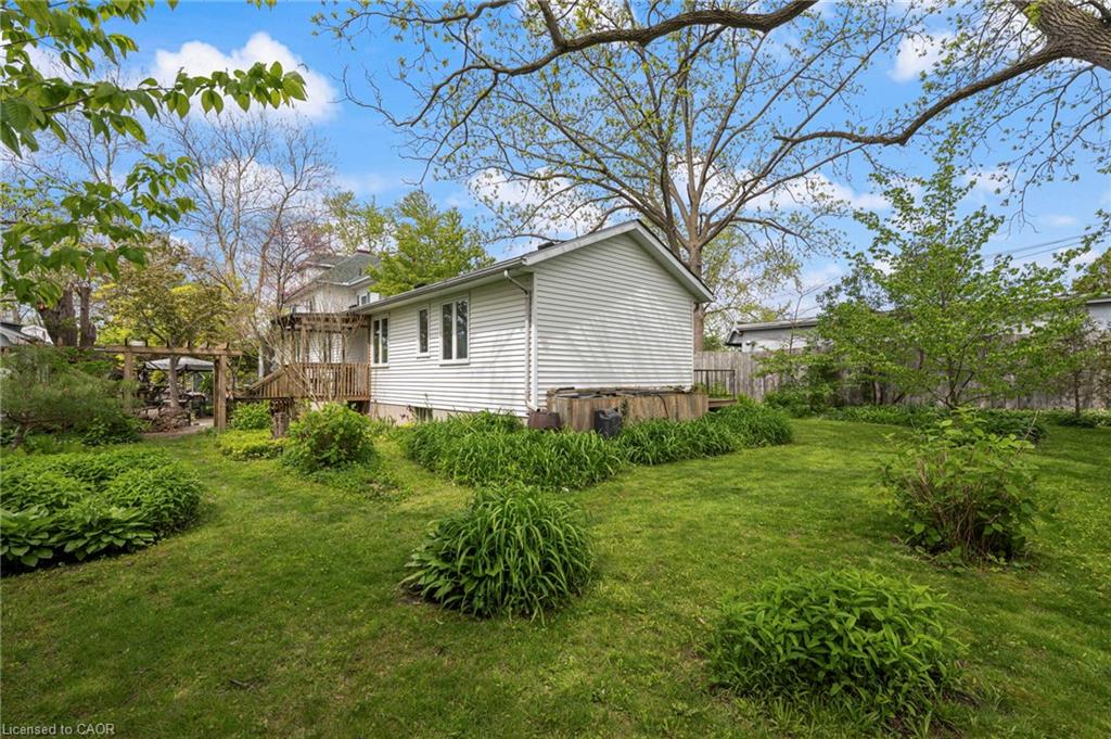 1040 Bay Street Property Photo 48