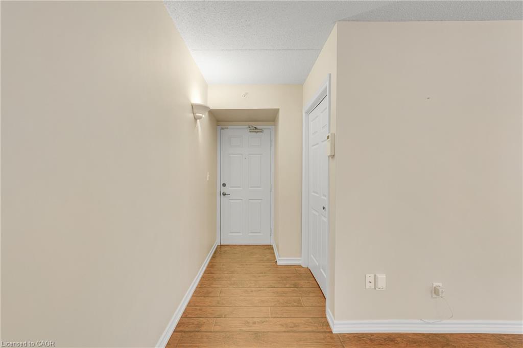 102-2075 Appleby Line Property Photo 4