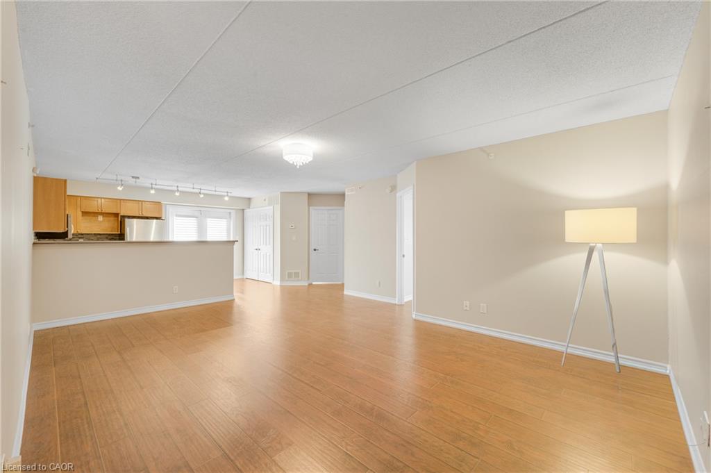 102-2075 Appleby Line Property Photo 5