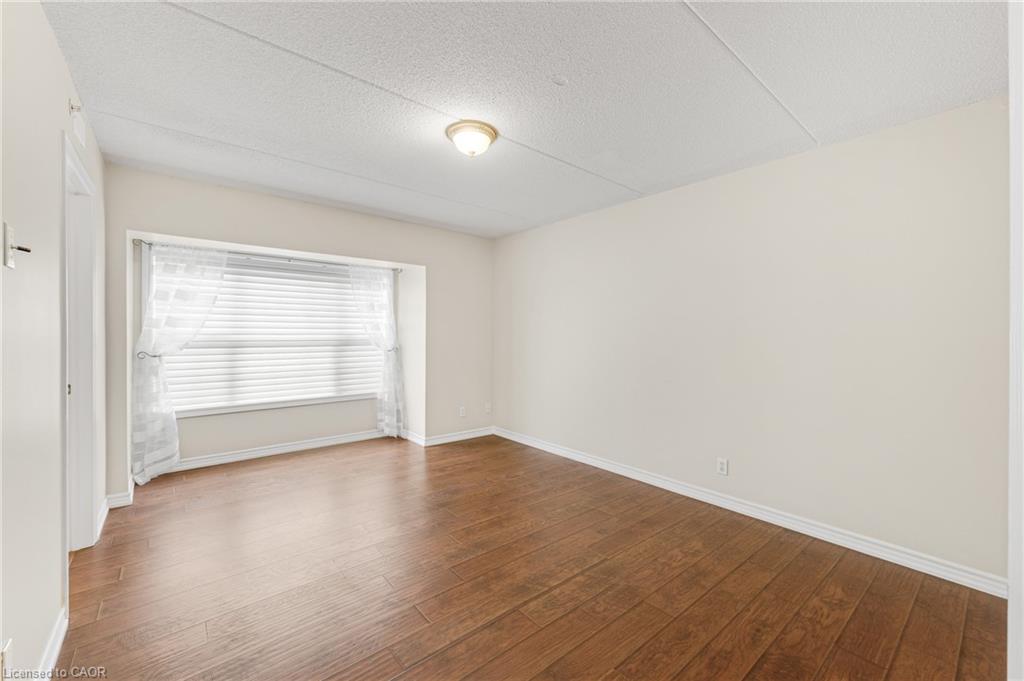 102-2075 Appleby Line Property Photo 14