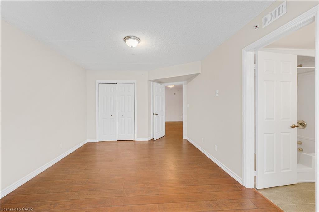102-2075 Appleby Line Property Photo 16
