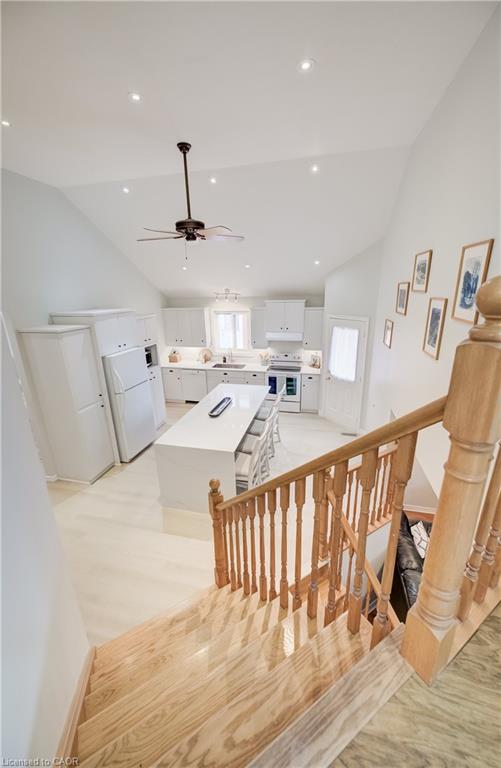 245 Fern Crescent Property Photo 14