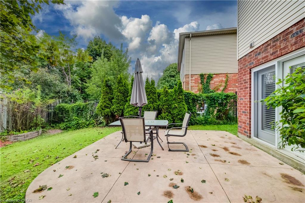 245 Fern Crescent Property Photo 34