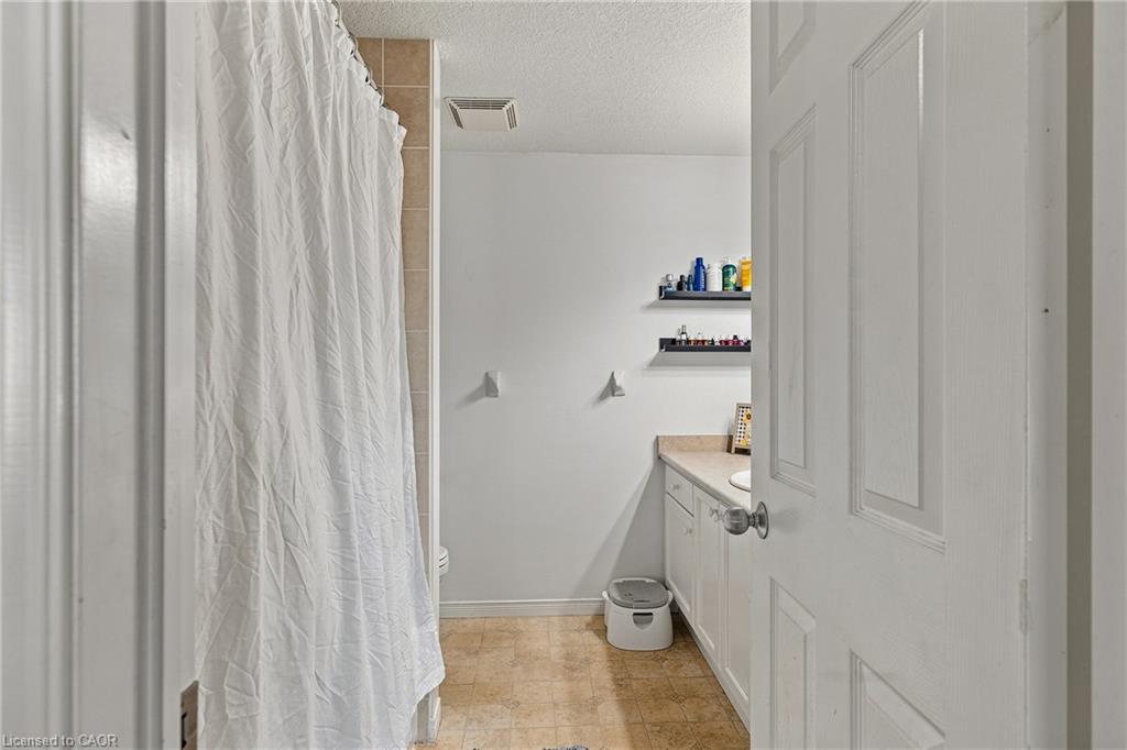742 Rogers Road Property Photo 21