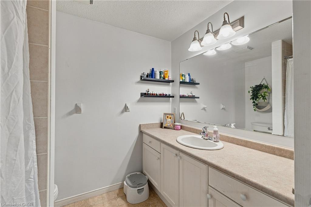 742 Rogers Road Property Photo 22
