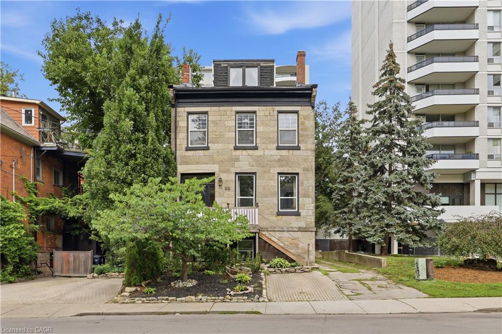 98 Duke Street Property Photo 1