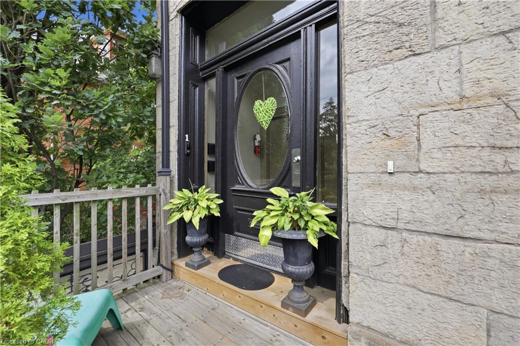 98 Duke Street Property Photo 2
