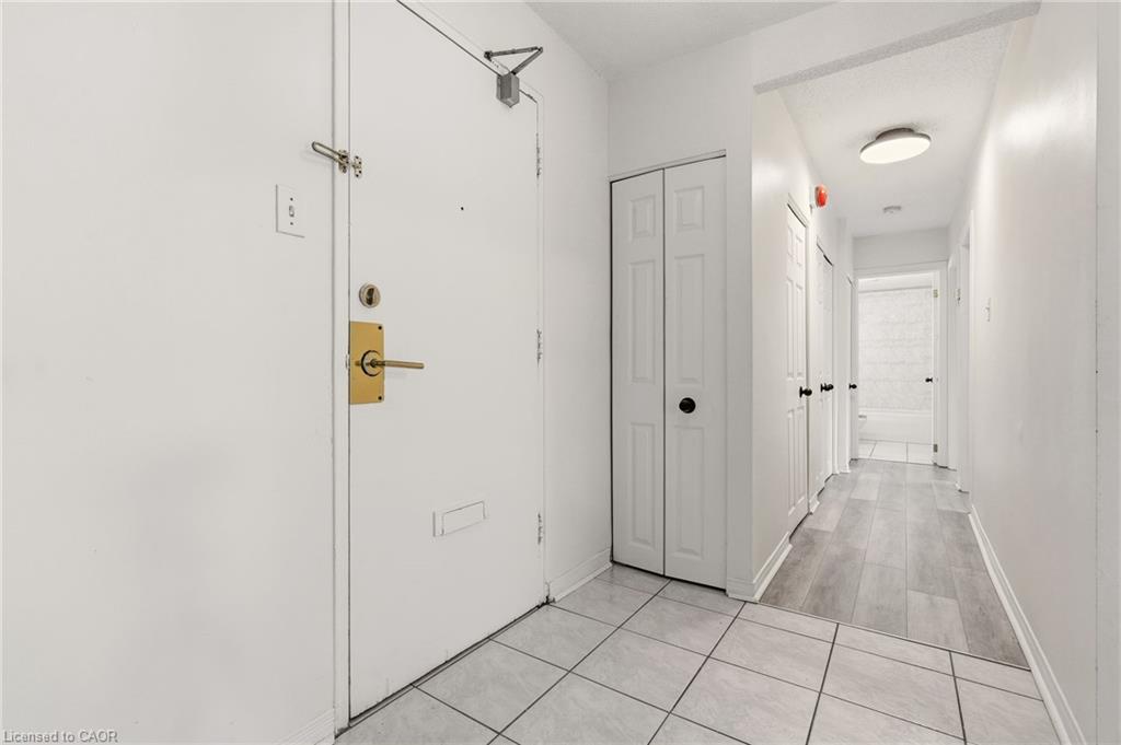 201-2411 New Street Property Photo 4