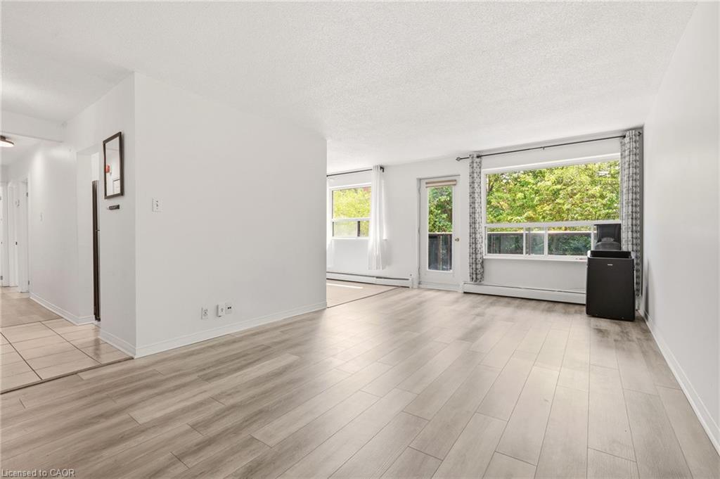 201-2411 New Street Property Photo 8