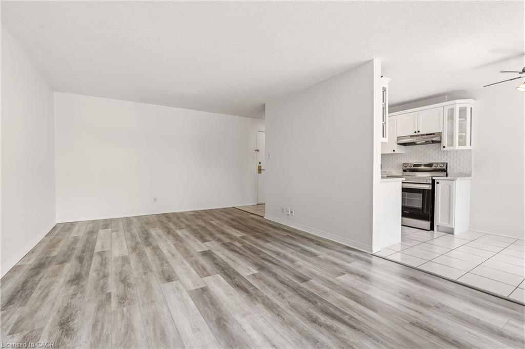 201-2411 New Street Property Photo 10