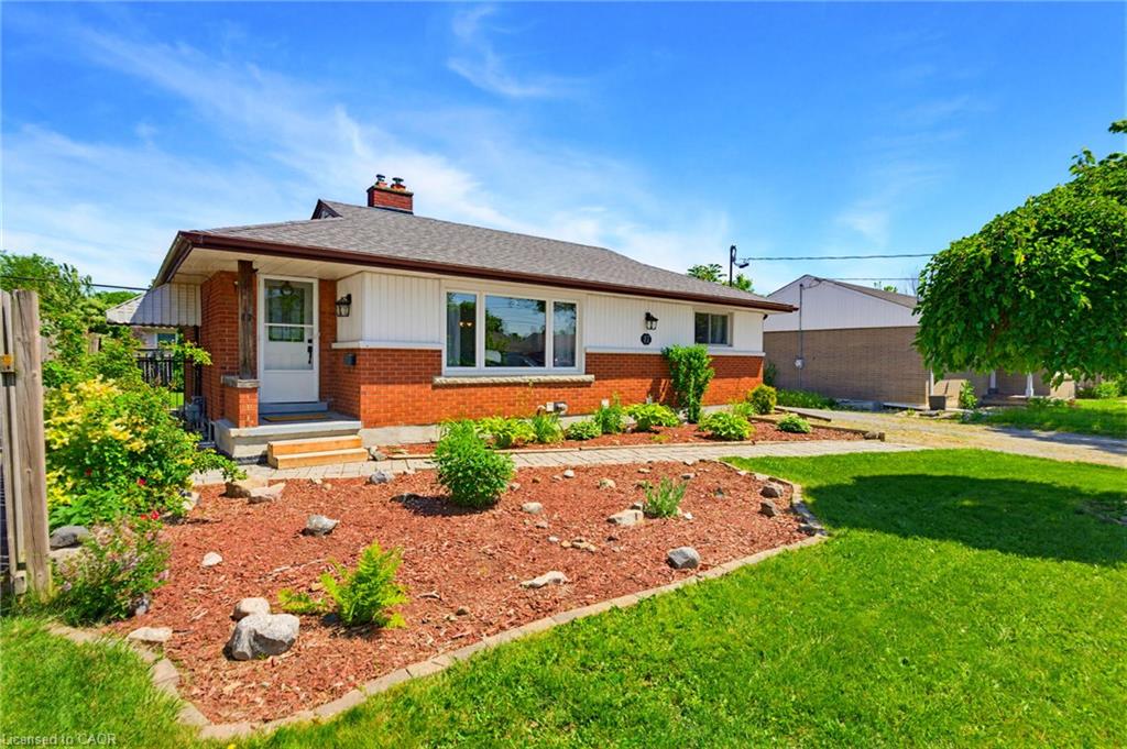 17 Broadmore Avenue Property Photo 2