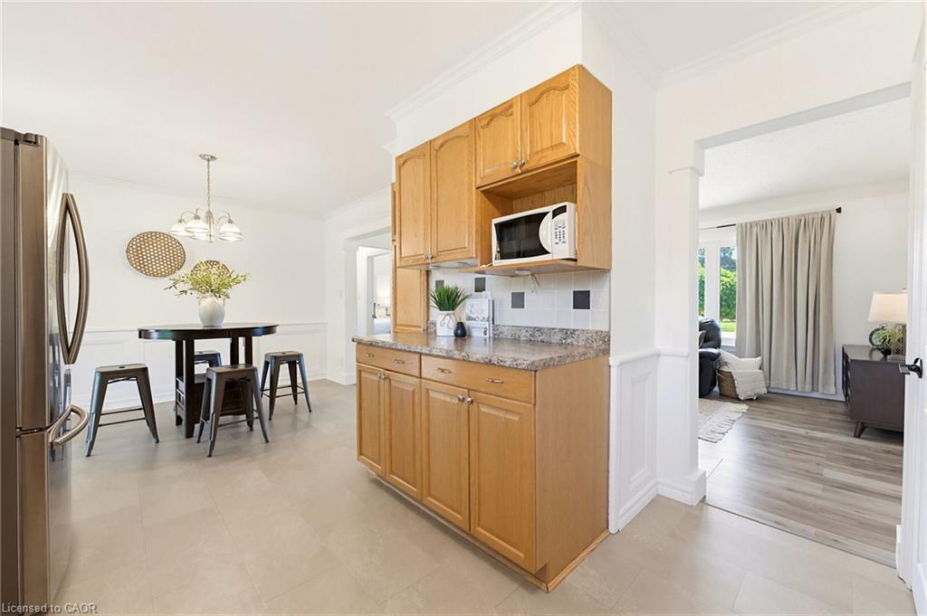 17 Broadmore Avenue Property Photo 9