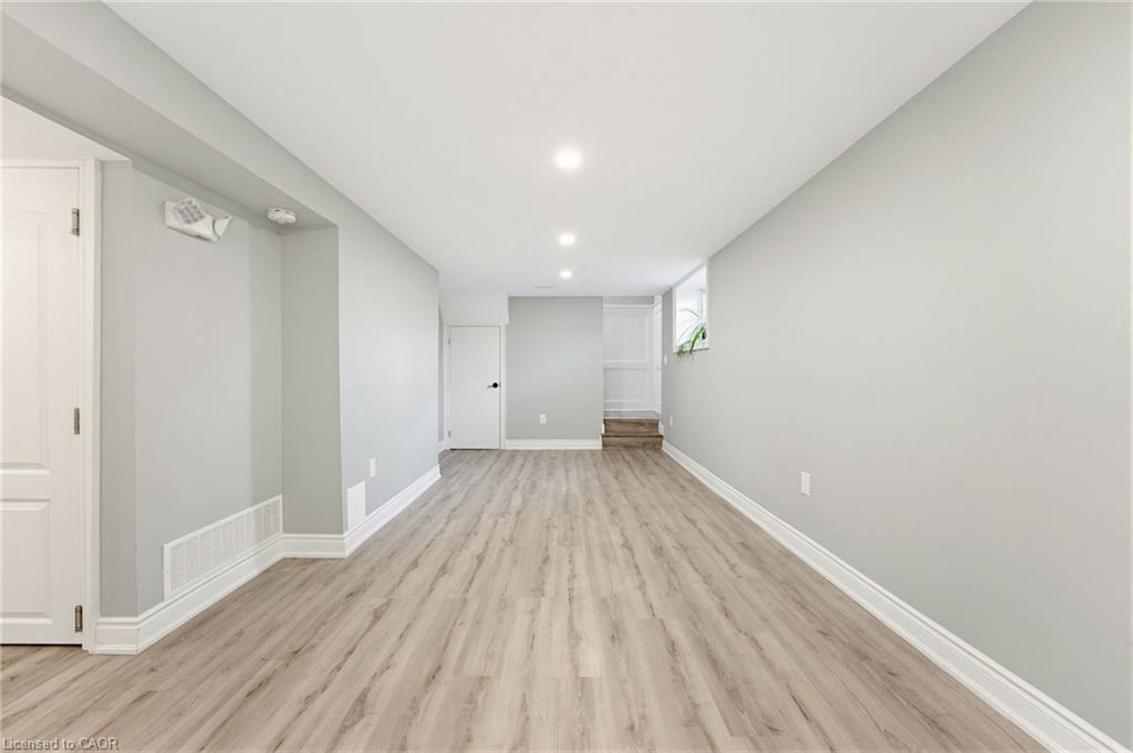 17 Broadmore Avenue Property Photo 24