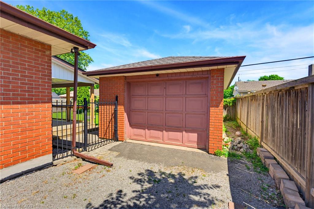 17 Broadmore Avenue Property Photo 35