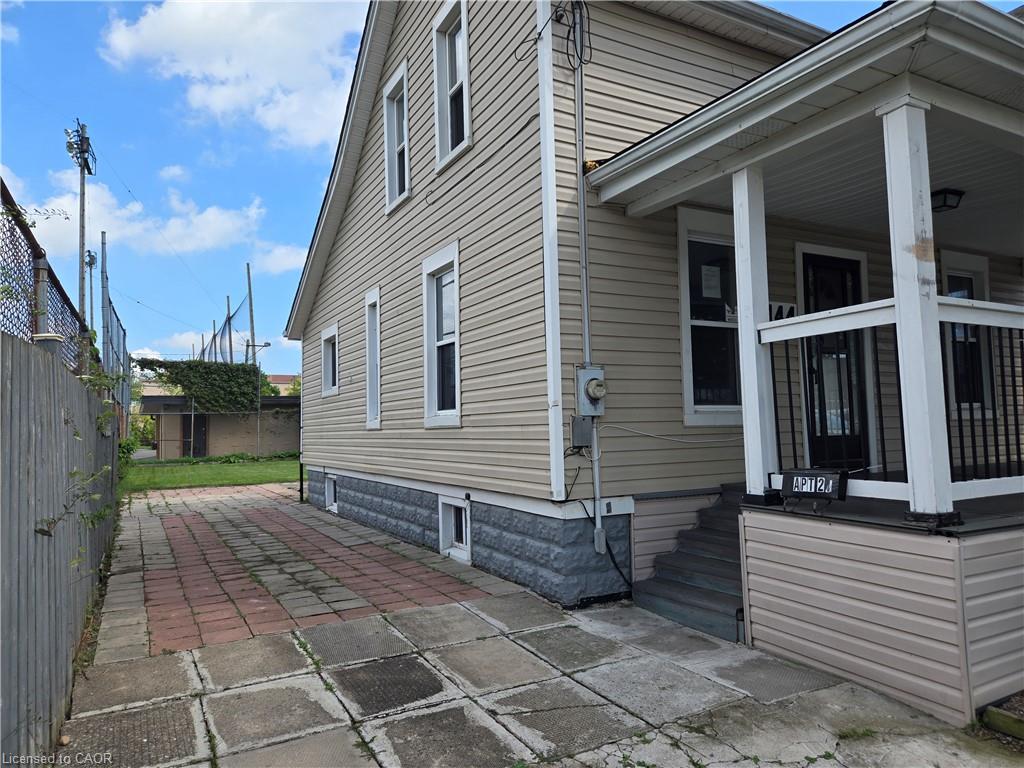 144 Burgar Street Property Photo 3