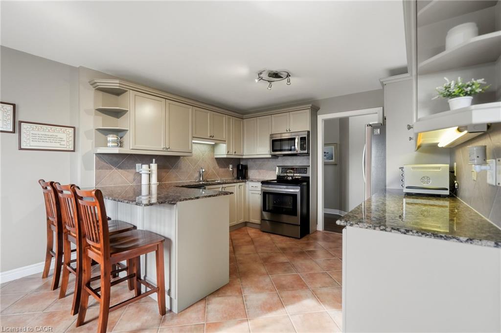 613-2085 Amherst Heights Drive Property Photo 19