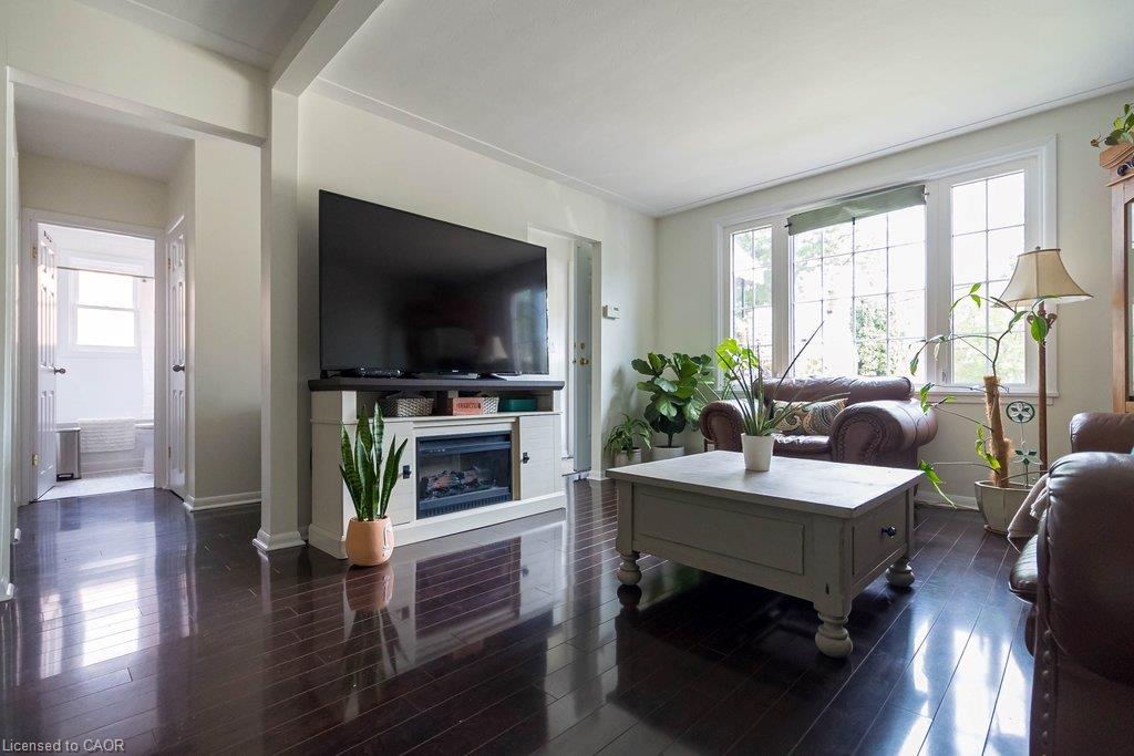 112 East 13th Street Property Photo 16