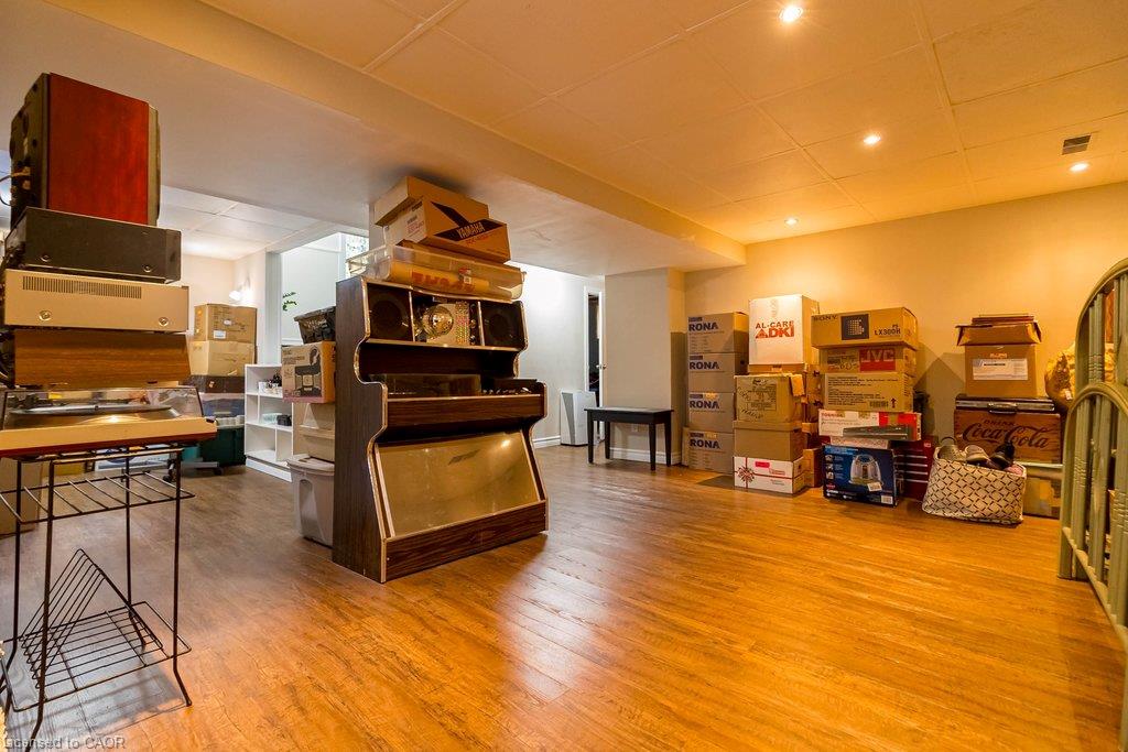 112 East 13th Street Property Photo 33