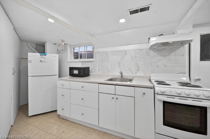 44 Aldridge Street Property Photo 4