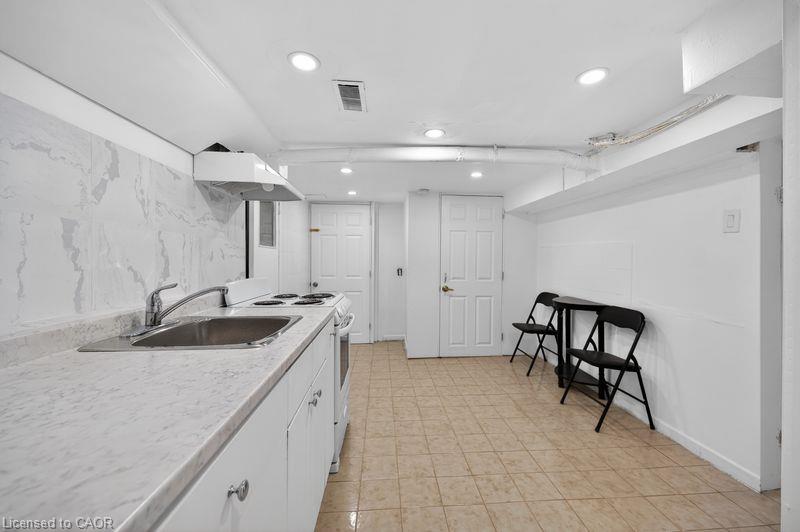 44 Aldridge Street Property Photo 5
