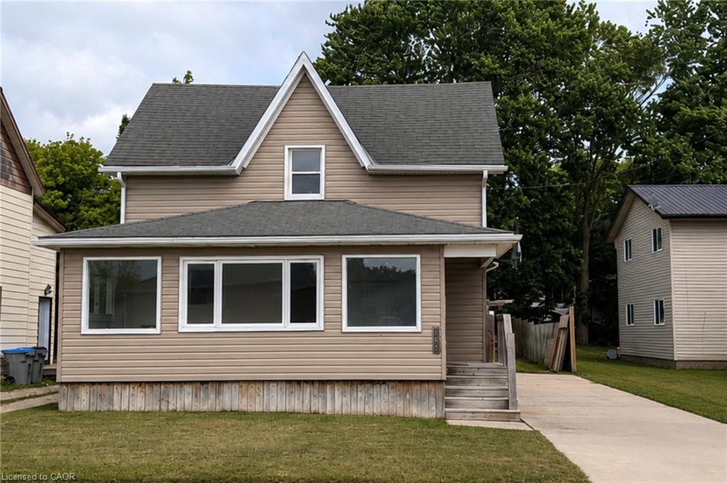 368 Wellington Avenue S Property Photo 3