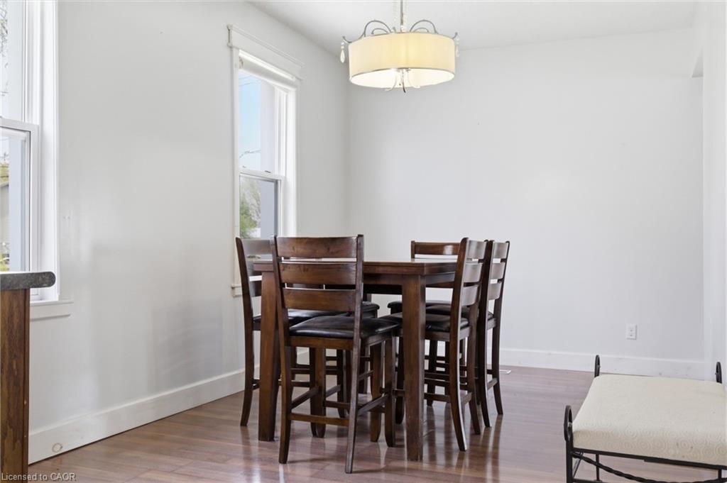 368 Wellington Avenue S Property Photo 12
