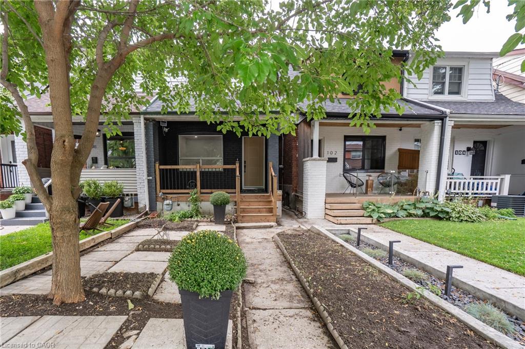 100 Rosethorn Avenue Property Photo 1