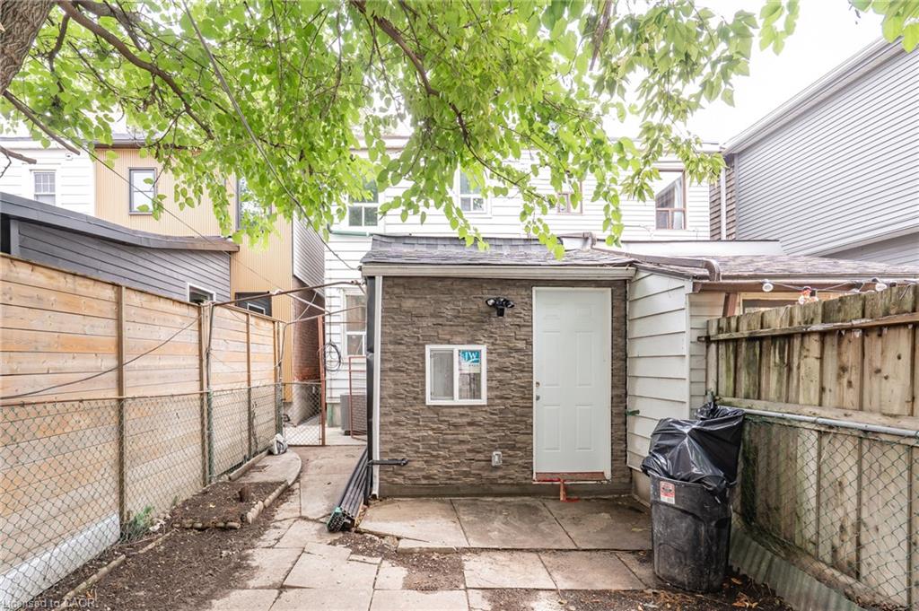 100 Rosethorn Avenue Property Photo 35