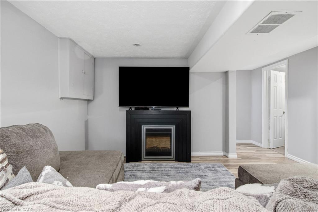 13 Mercer Road Property Photo 24
