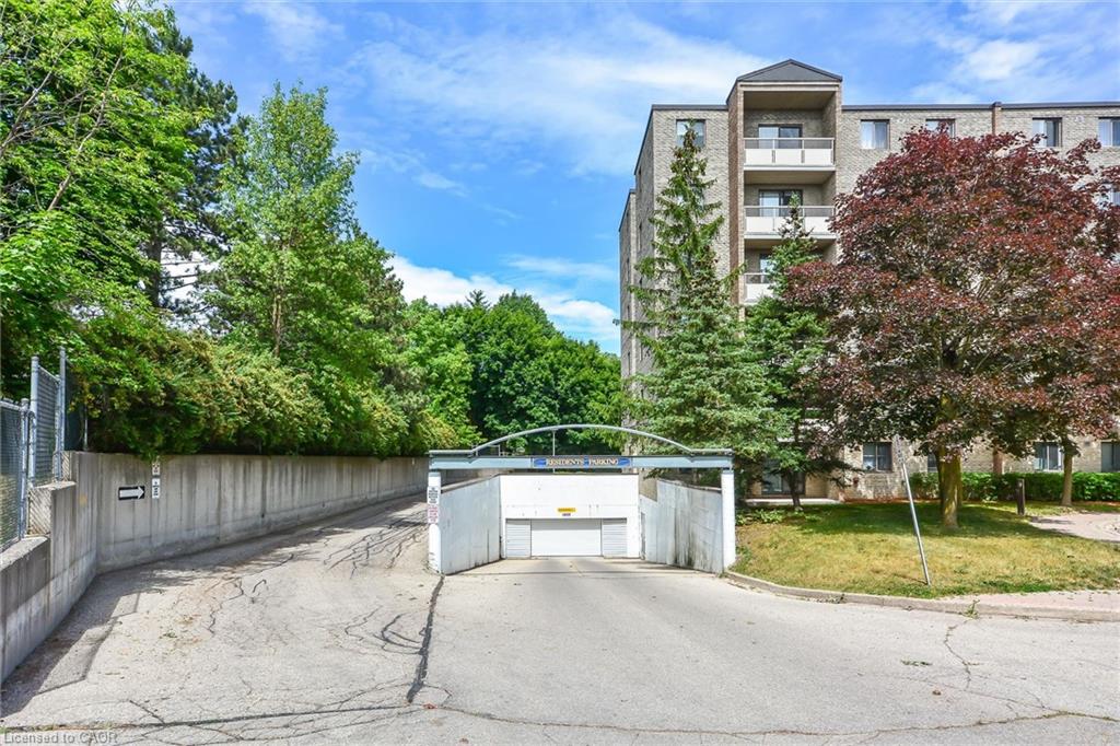 206-93 Westwood Road Property Photo 3