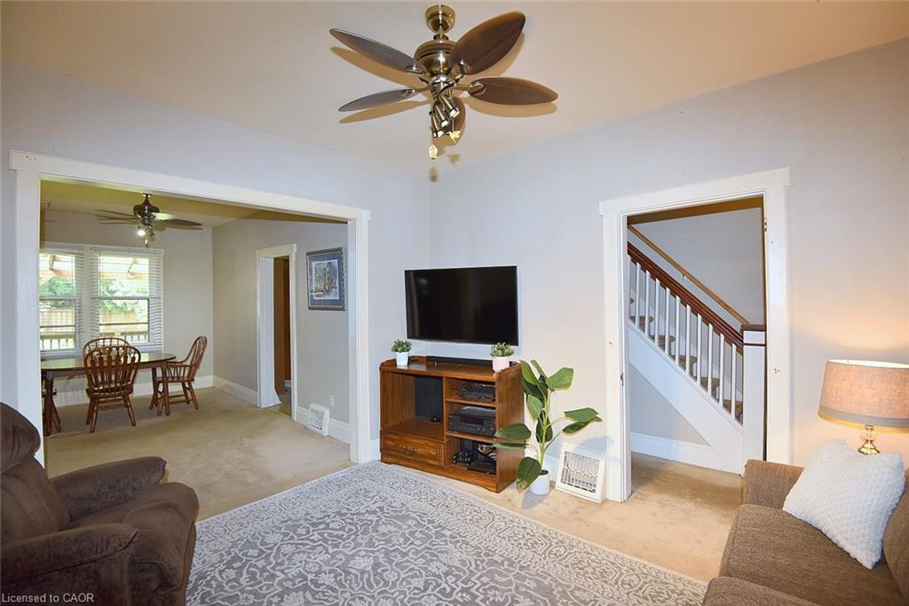 781 Oakdale Avenue Property Photo 9