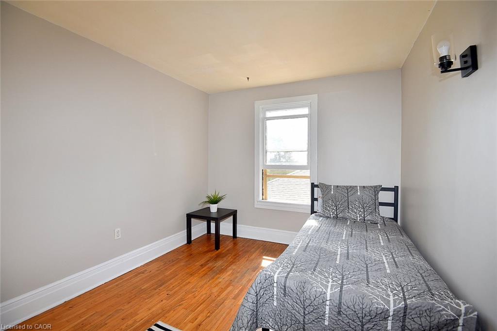 781 Oakdale Avenue Property Photo 15