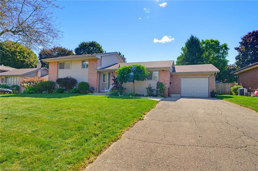 27 Brier Crescent Property Photo 4