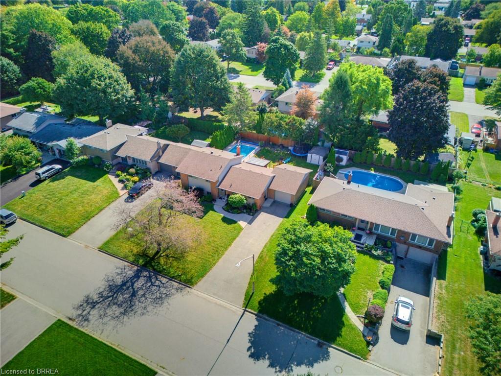 27 Brier Crescent Property Photo 5