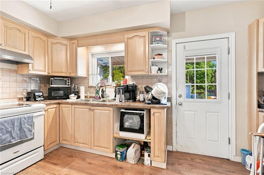 15 Clinton Street Property Photo 10