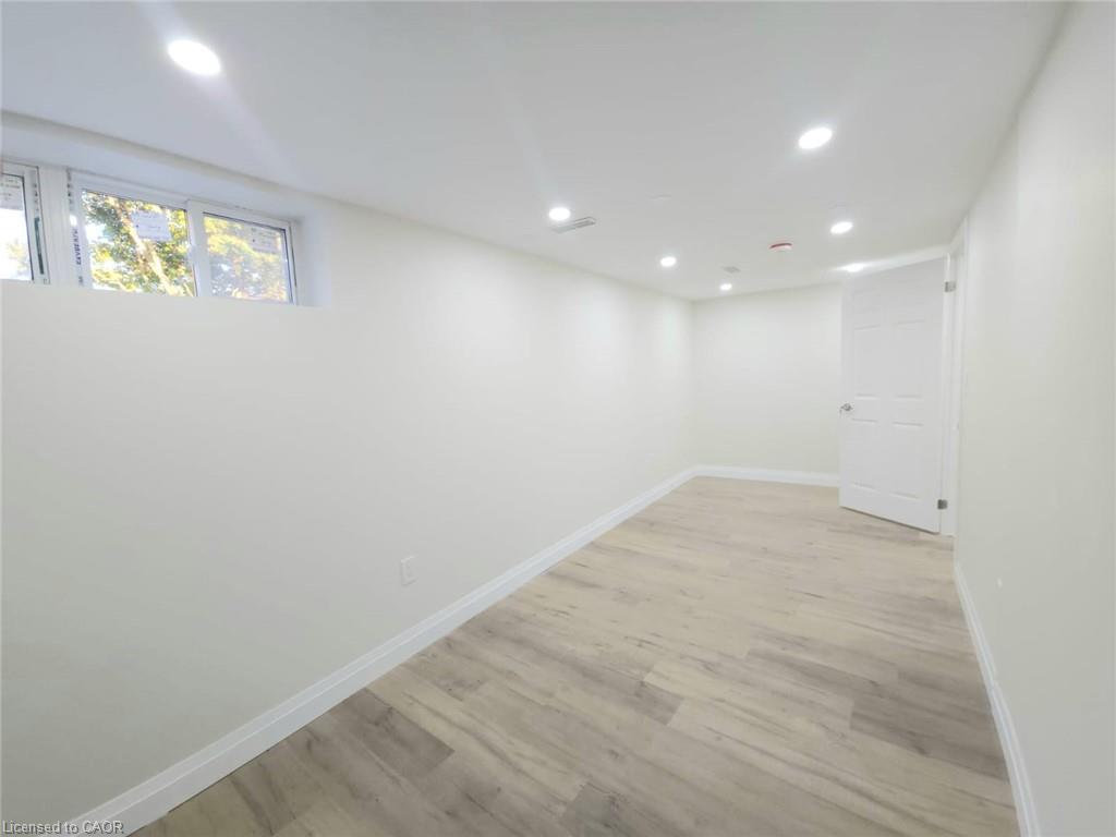 43 Patterson Avenue E Property Photo 7