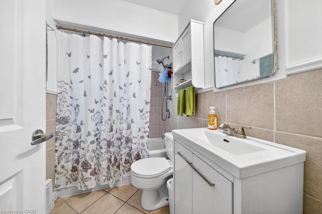 420 Upper Gage Avenue Property Photo 10