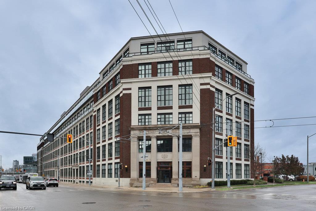 424-404 King Street W Property Photo 1