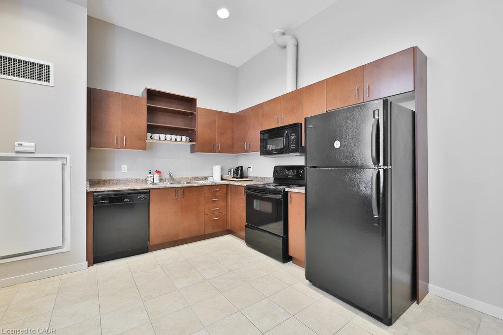 424-404 King Street W Property Photo 35