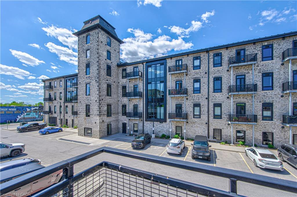 201-19 Guelph Avenue Property Photo 5