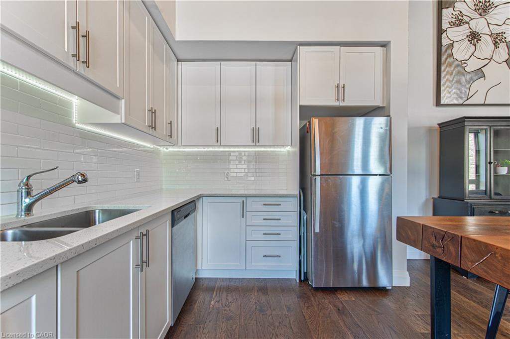 201-19 Guelph Avenue Property Photo 18